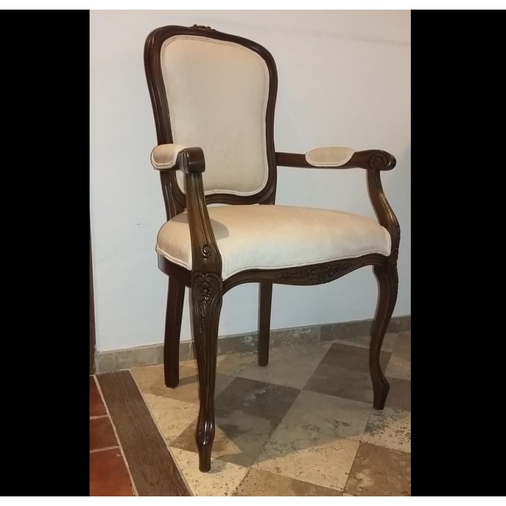 fm klasicka calunene dekorativne kreslo stredozemny provansalsky jedalensky kreslo orech hnedy elegantny salon pracovna kreslo s opierkami rezbovane svetly stredozemny interier nabytok kuchyna.jpg